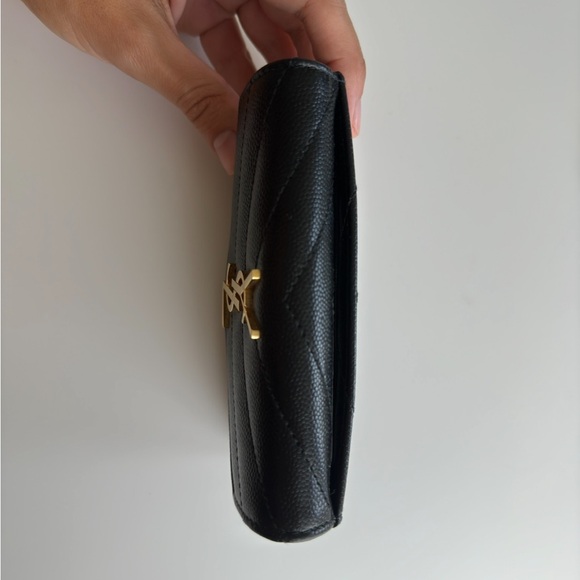 YSL CASSANDRE MATELASSÉ SMALL ENVELOPE WALLET IN GRAIN DE POUDRE LEATHER - Picture 4 of 15
